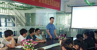 勝通貨架召開銷售部工作會(huì)議