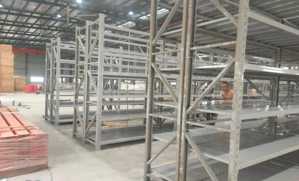 醫藥行業適用的中型貨架，衢州瑞草堂只信賴勝通出品！